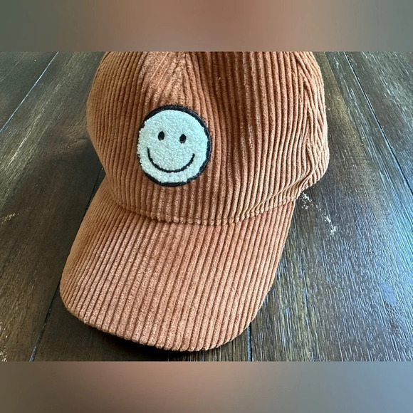 David & Young remember to smile hat - Picture 5 of 13